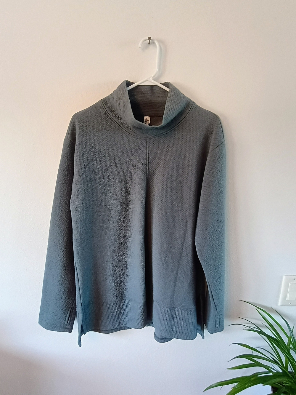 MX Live Life Active XL Blue Gray Textured Cowl Neck Pullover Athleisure Top